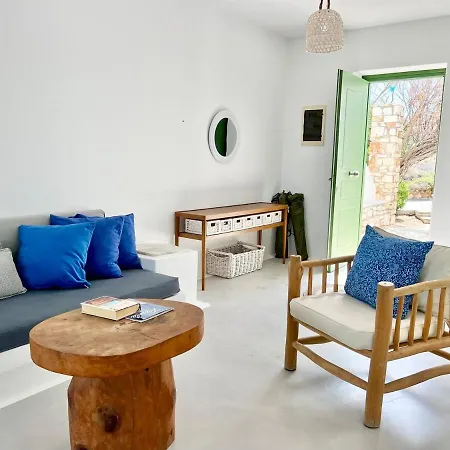 Paros Front House Ferienhaus *