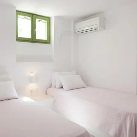 Paros Front House Naoussa