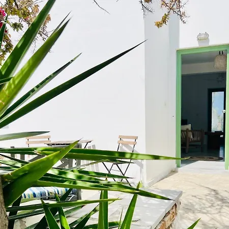 Ferienhaus Paros Front House Naoussa