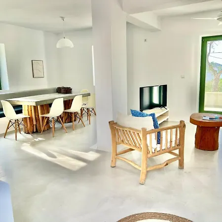 Paros Front House Holiday home