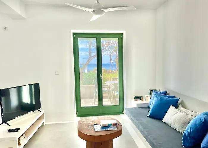 Paros Front House Naousa (Paros)